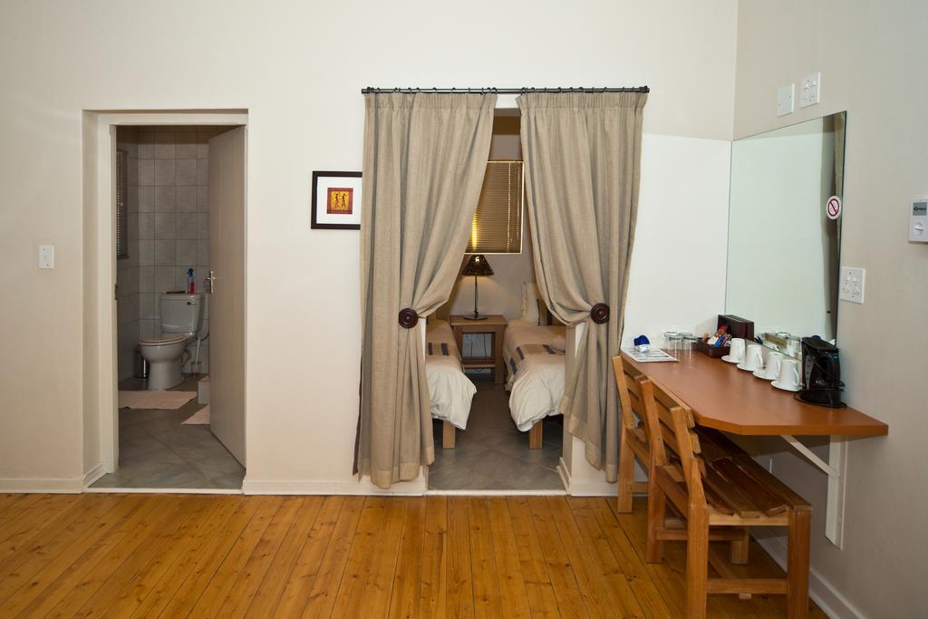 Bahnhof Hotel אוס חדר תמונה