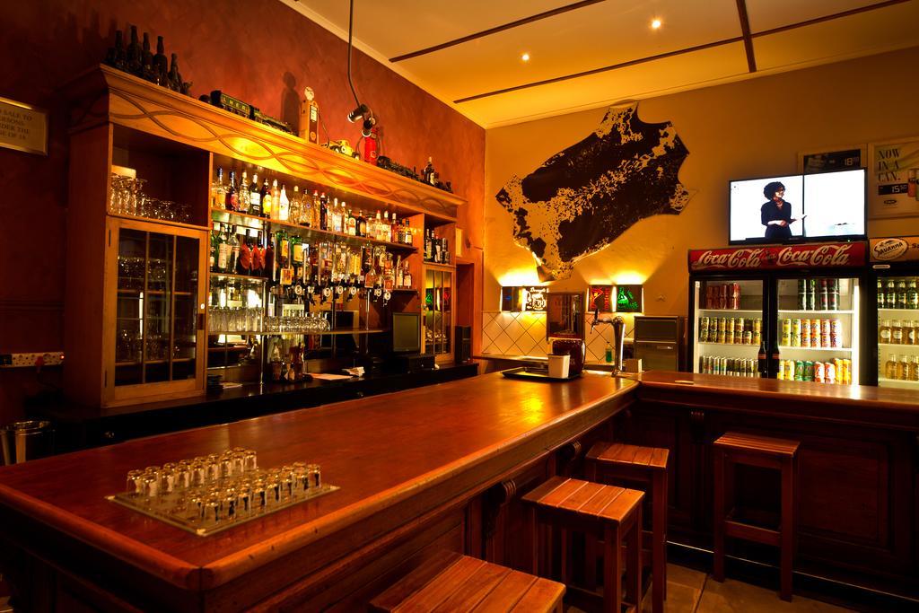 Bahnhof Hotel אוס מראה חיצוני תמונה